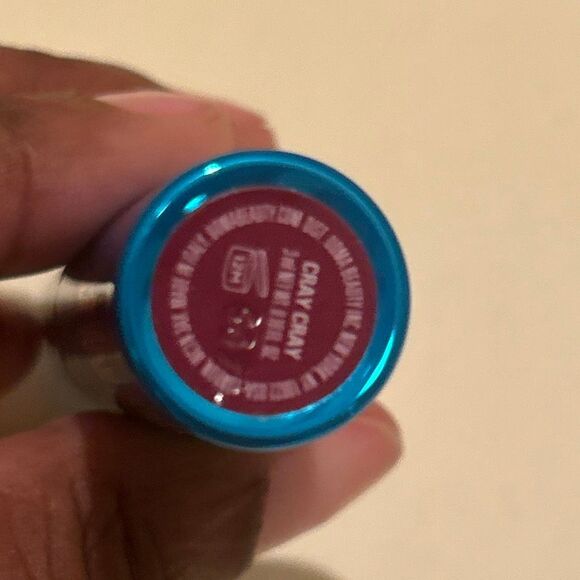 UOMA Beauty Boss Liquid Marble Lip Gloss Shade Cray Cray Magenta New - Picture 2 of 7